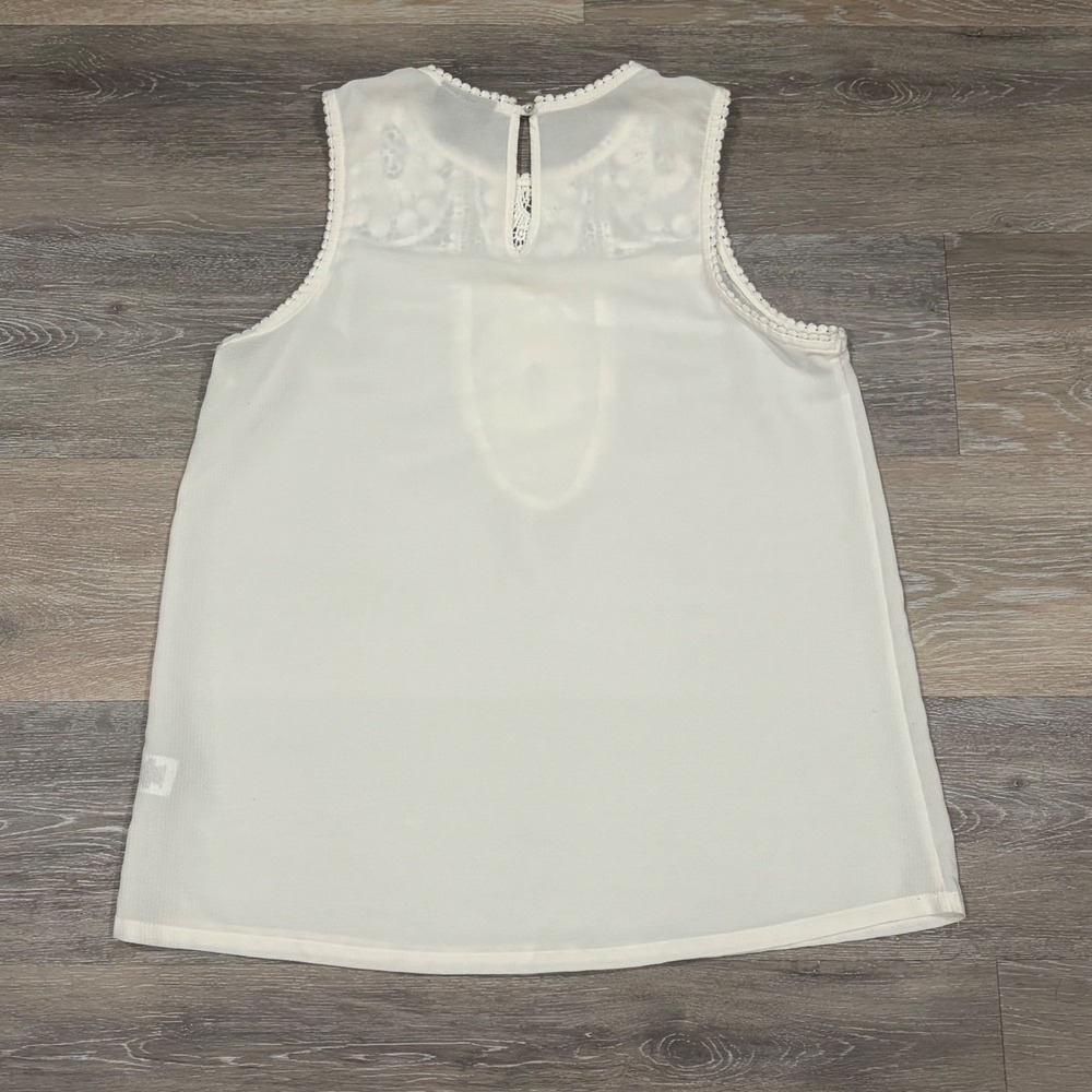 Halogen Womens White Crochet Lace Bib Sleeveless‎ Blouse Top Size S - Picture 4 of 5